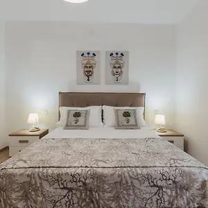 House Island Ortigia Apartment